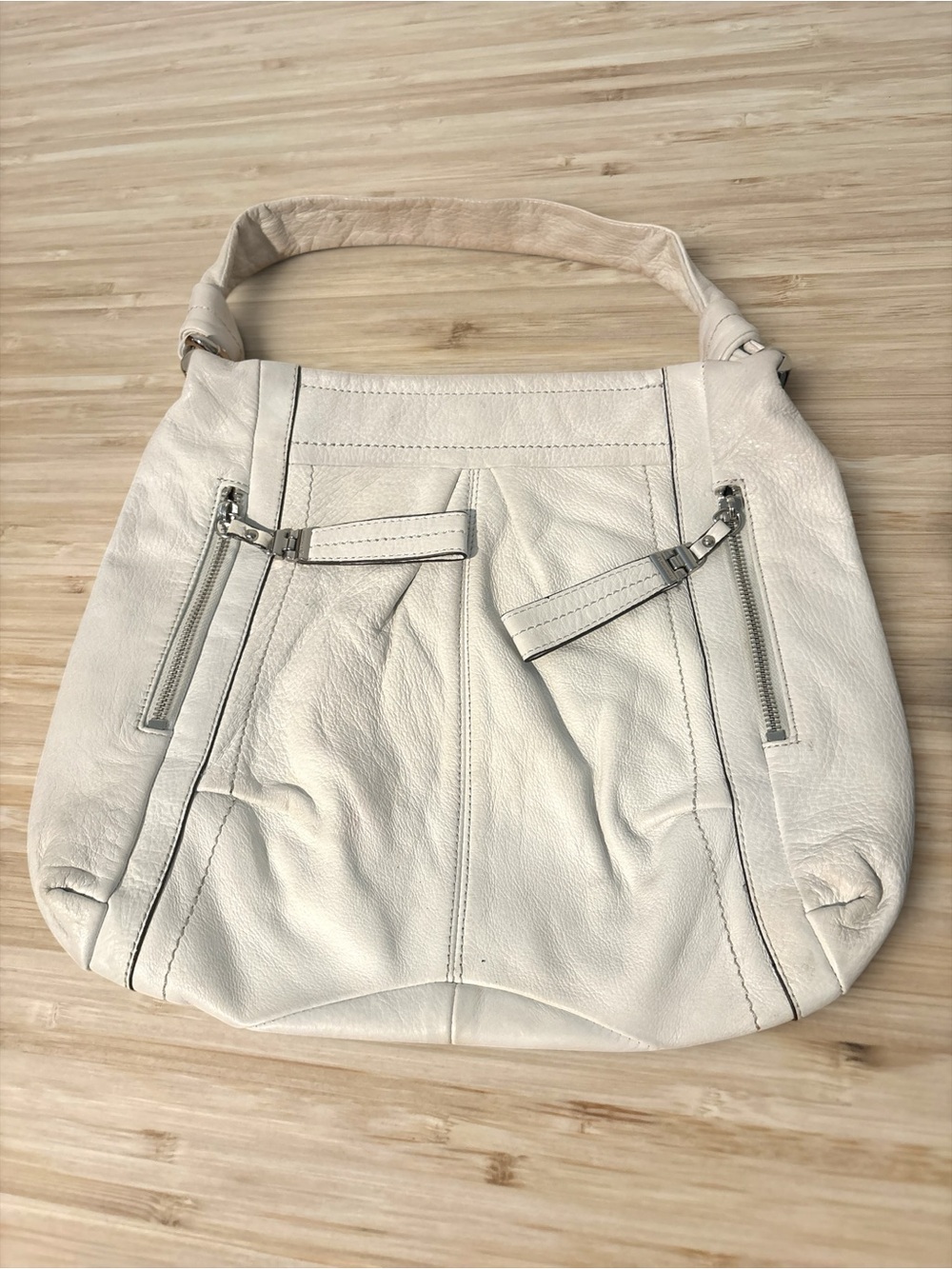 B. Makowsky White Leather Shoulder Bag – Classic Women’s Handbag - Picture 1 of 9